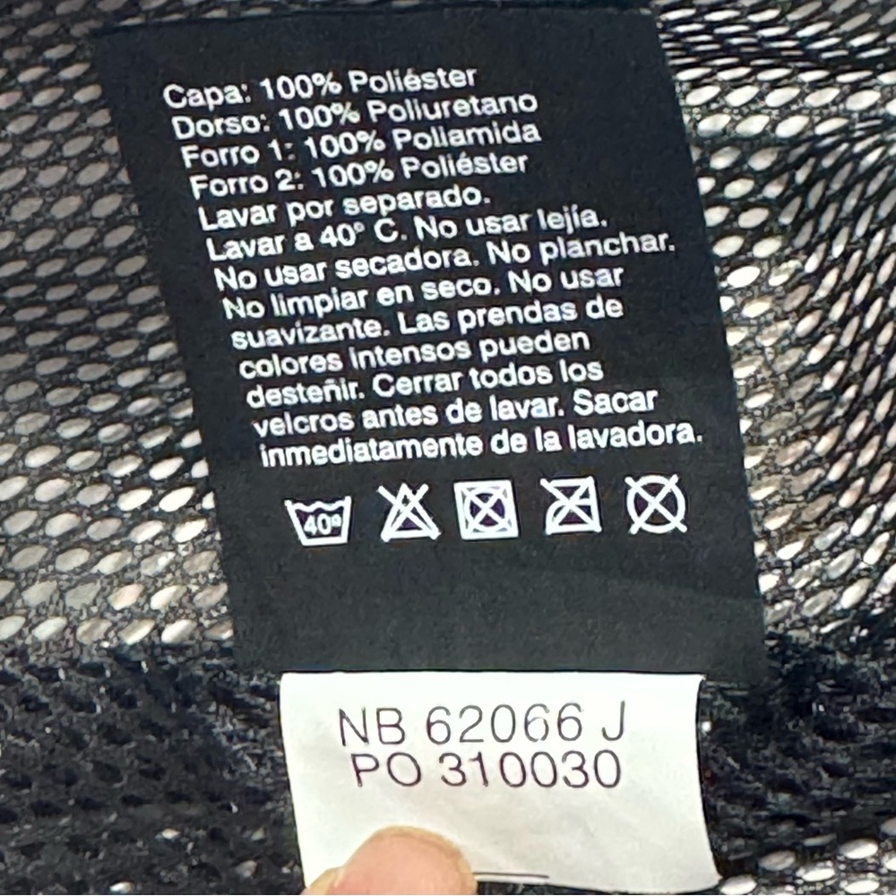 Helly Hansen Windbreaker/Waterproof - Picture 9 of 9